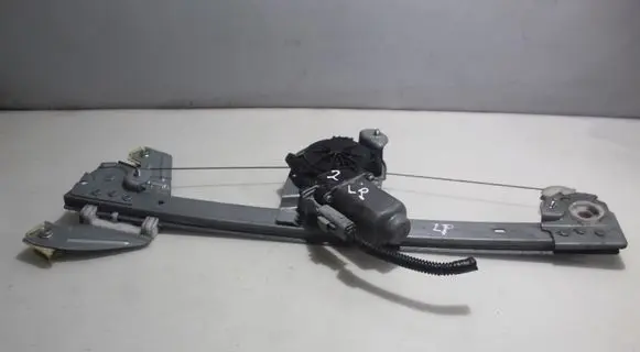 Toyota Aygo AB10 Front window lifting mechanism without motor