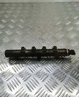 Opel Insignia A Fuel main line pipe 0445214199 55566047