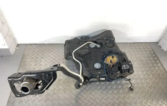 Volkswagen Golf VIII Fuel tank 5WA201021KQ 5Q0201085AG 5Q0919050BC