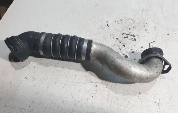 BMW 5 E60 E61 Intercooler hose/pipe 7798438 11884410