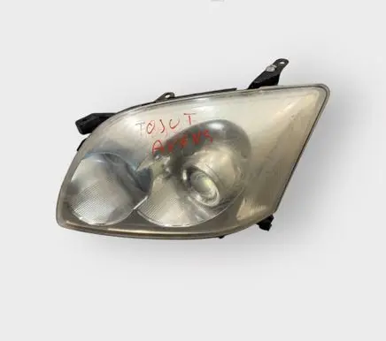 Toyota Avensis T250 Headlight/headlamp 