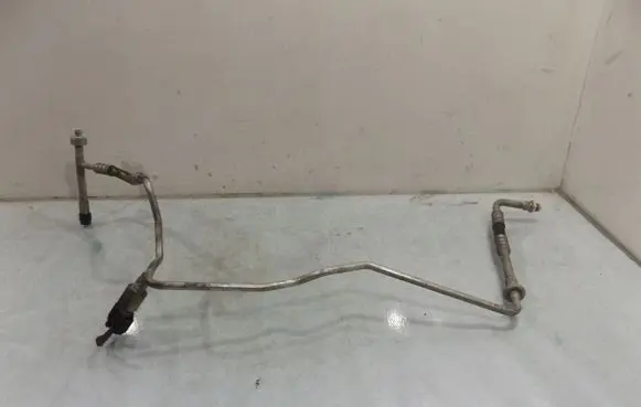 Ford C-MAX I Air conditioning (A/C) pipe/hose