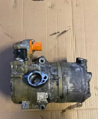Porsche Panamera (971) Air conditioning (A/C) compressor (pump) 4G0816797D