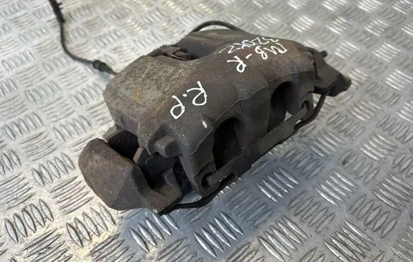 Mercedes-Benz E W211 Front brake caliper