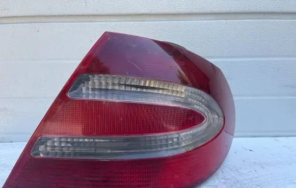 Mercedes-Benz CLK A209 C209 Rear/tail lights A2098200264