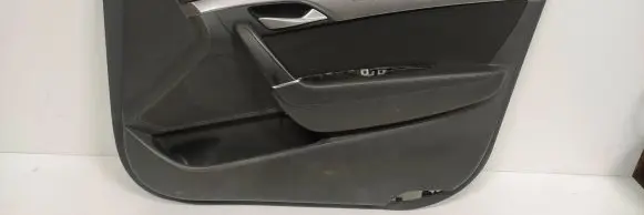 Hyundai i40 Front door card panel trim 823403Z000
