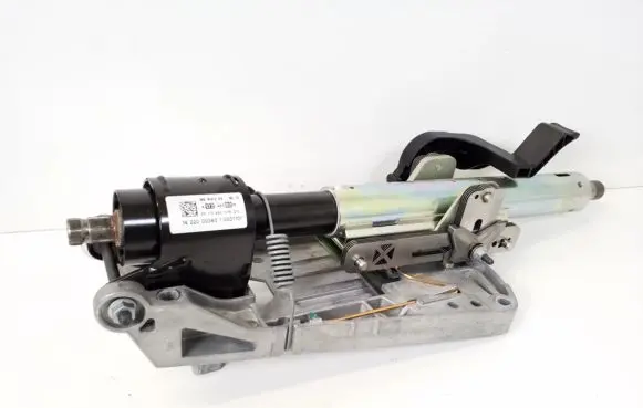 Mercedes-Benz SLK R172 Steering column universal joint A1724600216