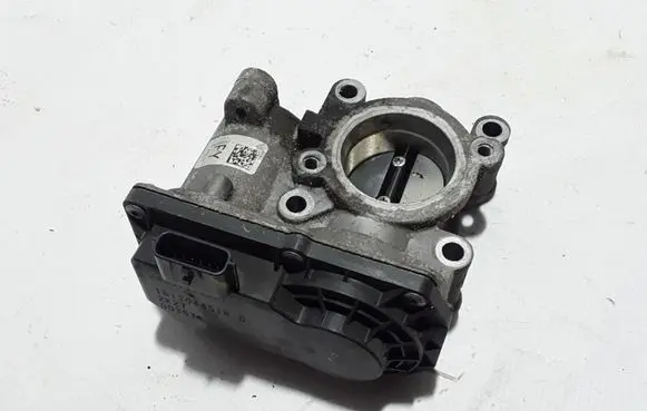 Renault Clio IV Throttle valve 161204451R