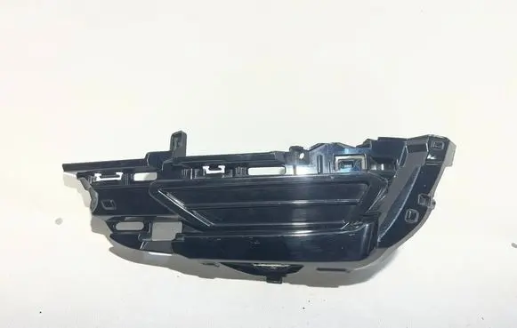 Volvo XC60 Front bumper lower grill 32234967