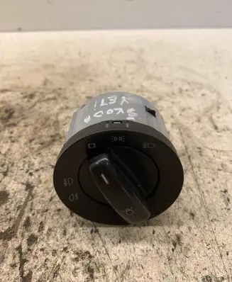 Skoda Yeti (5L) Light switch 5L0941431G
