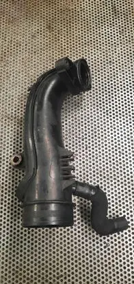Renault Trafic III (X82) Turbo air intake inlet pipe/hose 165752889R