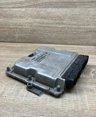 Chrysler PT Cruiser Engine control unit/module P05033032AF 0281010292