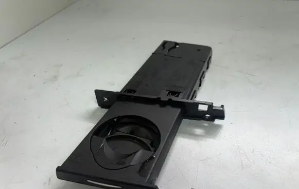BMW 3 E90 E91 Cup holder front 7127461