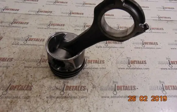 Mercedes-Benz A W168 Piston with connecting rod