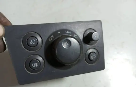 Opel Zafira B Light switch 13205868 0320 0626