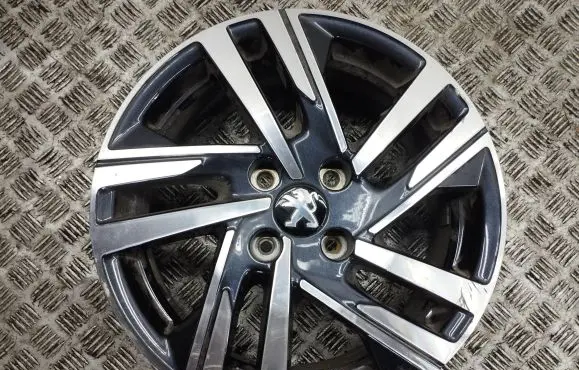 R16 alloy rim
