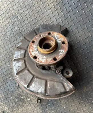 Volkswagen Tiguan Front wheel hub 5N0400053