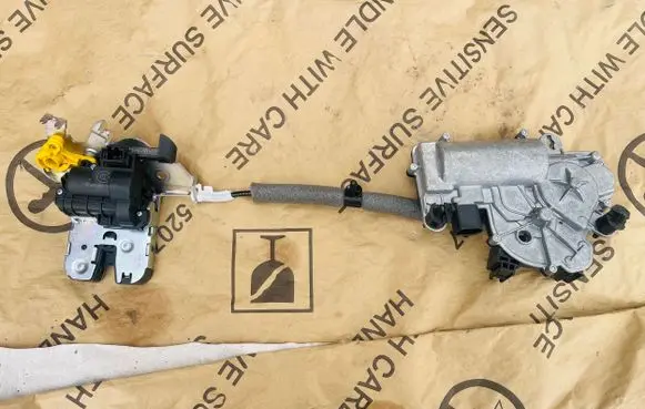Audi S5 F5 Tailgate/trunk/boot lock/catch/latch