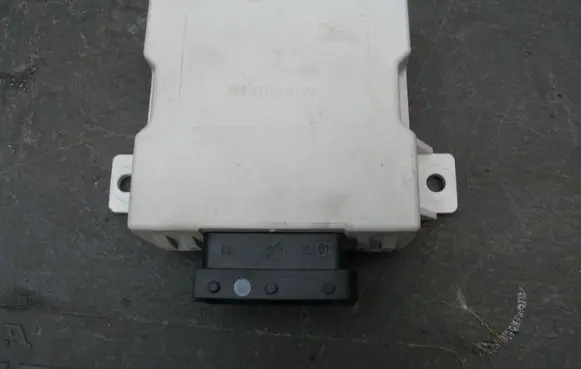 Toyota Avensis T250 Window wiper relay 150696