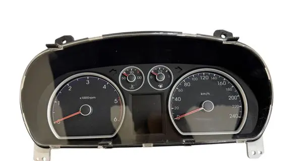 Hyundai i30 Speedometer (instrument cluster) 940032L520 11001041500H