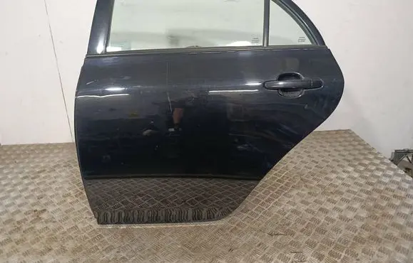 Toyota Corolla E140 E150 Rear door
