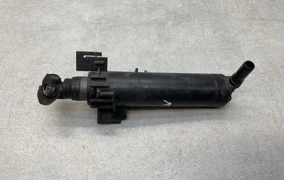 Audi A4 S4 B8 8K Headlight washer spray nozzle 8K0955101D