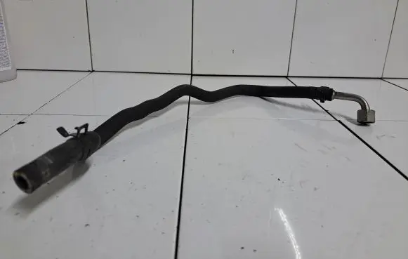 Skoda Superb B5 (3U) Engine coolant pipe/hose 058121471