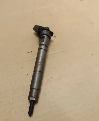 Mercedes-Benz E W211 Fuel injector A6290700287 0445115066