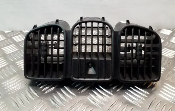 Chrysler Grand Voyager IV Dash center air vent grill P12221076A 12221076