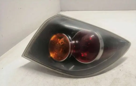 Mazda 3 I Rear/tail lights 082161964RR