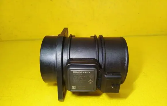 Renault Megane II Mass air flow meter 8200280060C 5WK97008