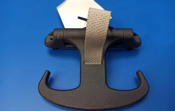 Mercedes-Benz E W212 Tie down hook / loop A2128100040