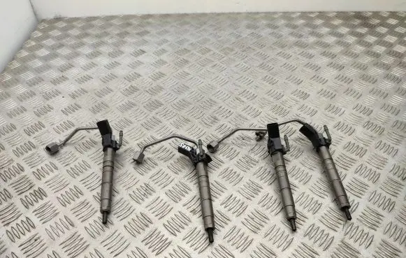 Mercedes-Benz GLK (X204) Fuel injectors set A6510702987 0445117035