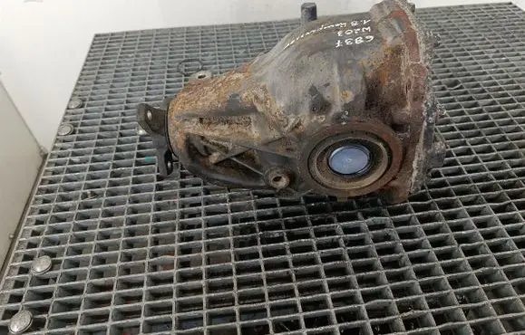 Mercedes-Benz C W203 Rear differential