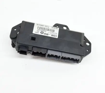 Chrysler 300 - 300C Door control unit/module P56038722AM