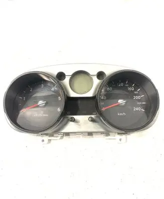 Nissan Qashqai Speedometer (instrument cluster)