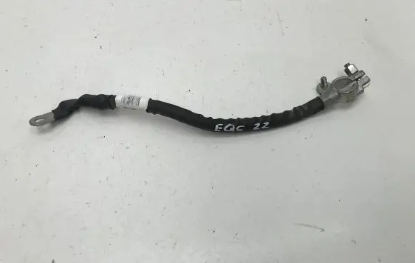 Mercedes-Benz EQC Positive cable (battery) 841C07810