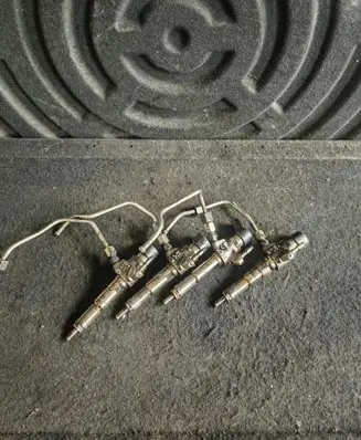 Peugeot 5008 Fuel injectors set 9802448680
