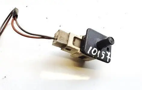 Mercedes-Benz E W211 Front door sensor 2028209410 30011501