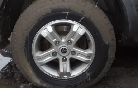 KIA Sorento R12 alloy rim 