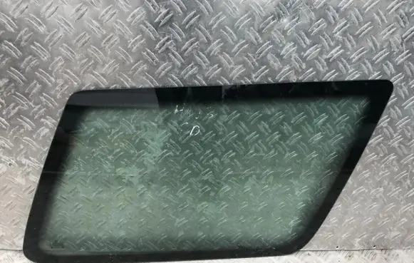 Rear side window