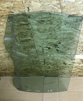Volvo V70 Rear door window glass DOT57M20AS243R001105E000186
