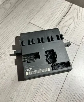 Audi A4 S4 B6 8E 8H Comfort/convenience module 8E0907279E