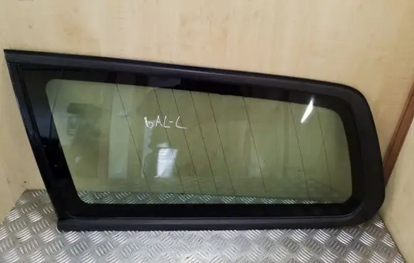 Volvo XC70 Rear side window 30674855
