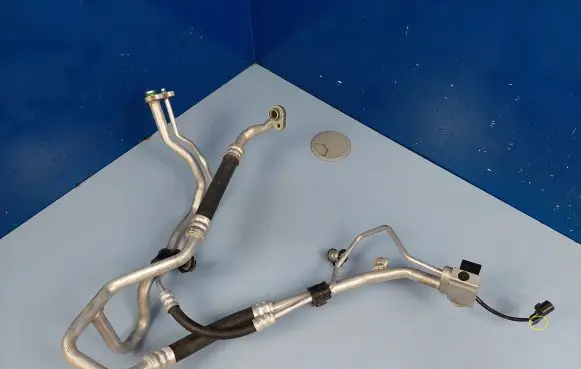 Tesla Model S Air conditioning (A/C) pipe/hose 103796200F