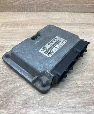 Volkswagen Golf V Engine control unit/module ECU 038906018BM 0281001846