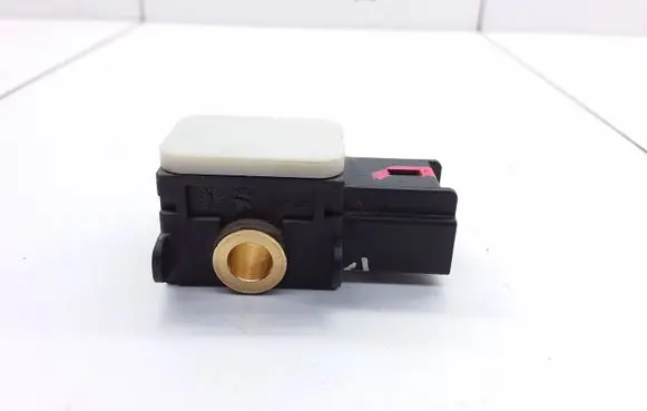 Peugeot 207 CC Airbag deployment crash/impact sensor 9659186280 230708