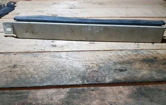 Under headlight/headlamp trim
