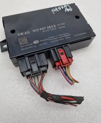 Volkswagen PASSAT B6 Tow bar trailer control unit/module 1K0907383E