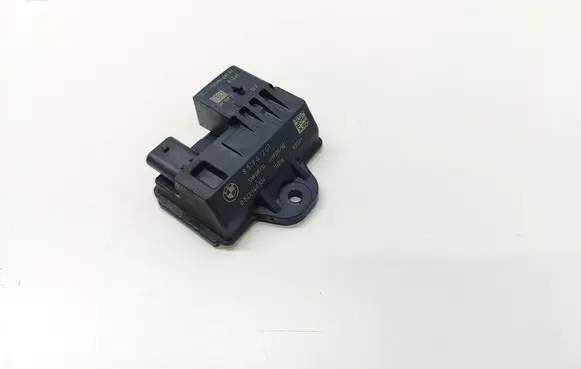 BMW 5 F10 F11 Glow plug pre-heat relay 8519472 851947201 0522140